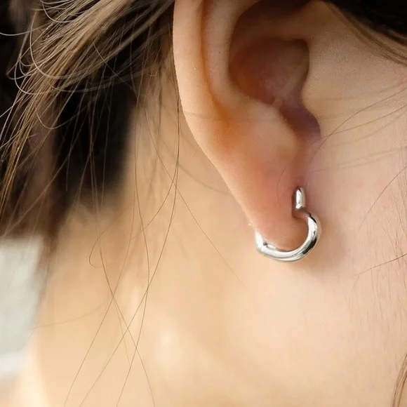 Minimal Heart Hoop Earrings | Sterling Silver earrings - Picture 2 of 4